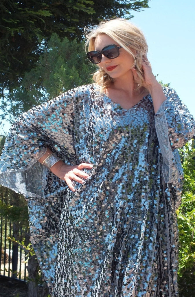 Silver Gray Sequin Caftan Kimono Party Dress One size Silver / 54 Silver Gray Sequin Caftan Kimono Party Dress One size Silver / 54